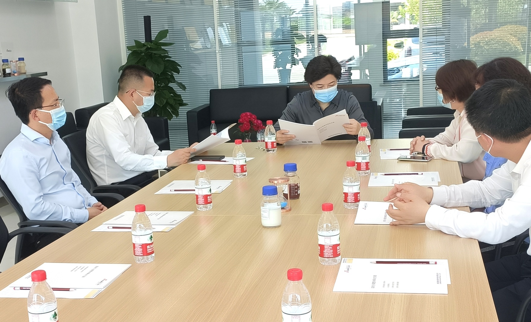 西安市委副書記趙璟一行調(diào)研高陵藍(lán)曉產(chǎn)業(yè)園