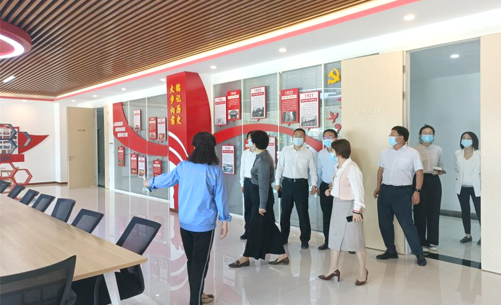 西安市委副書記趙璟一行調(diào)研高陵藍(lán)曉產(chǎn)業(yè)園