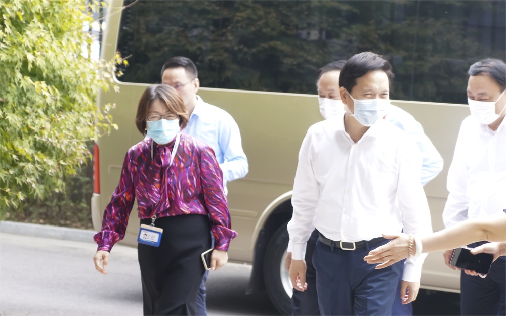 趙一德省長蒞臨藍(lán)曉科技現(xiàn)場調(diào)研